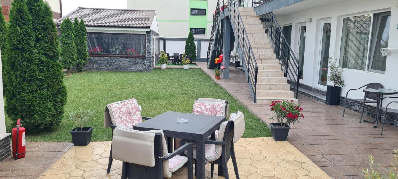 فندق Casa Gogu Năvodari المظهر الخارجي الصورة