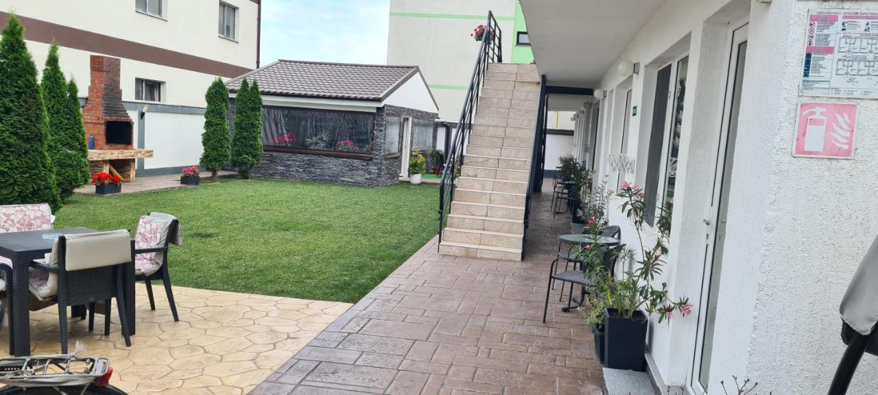 فندق Casa Gogu Năvodari المظهر الخارجي الصورة