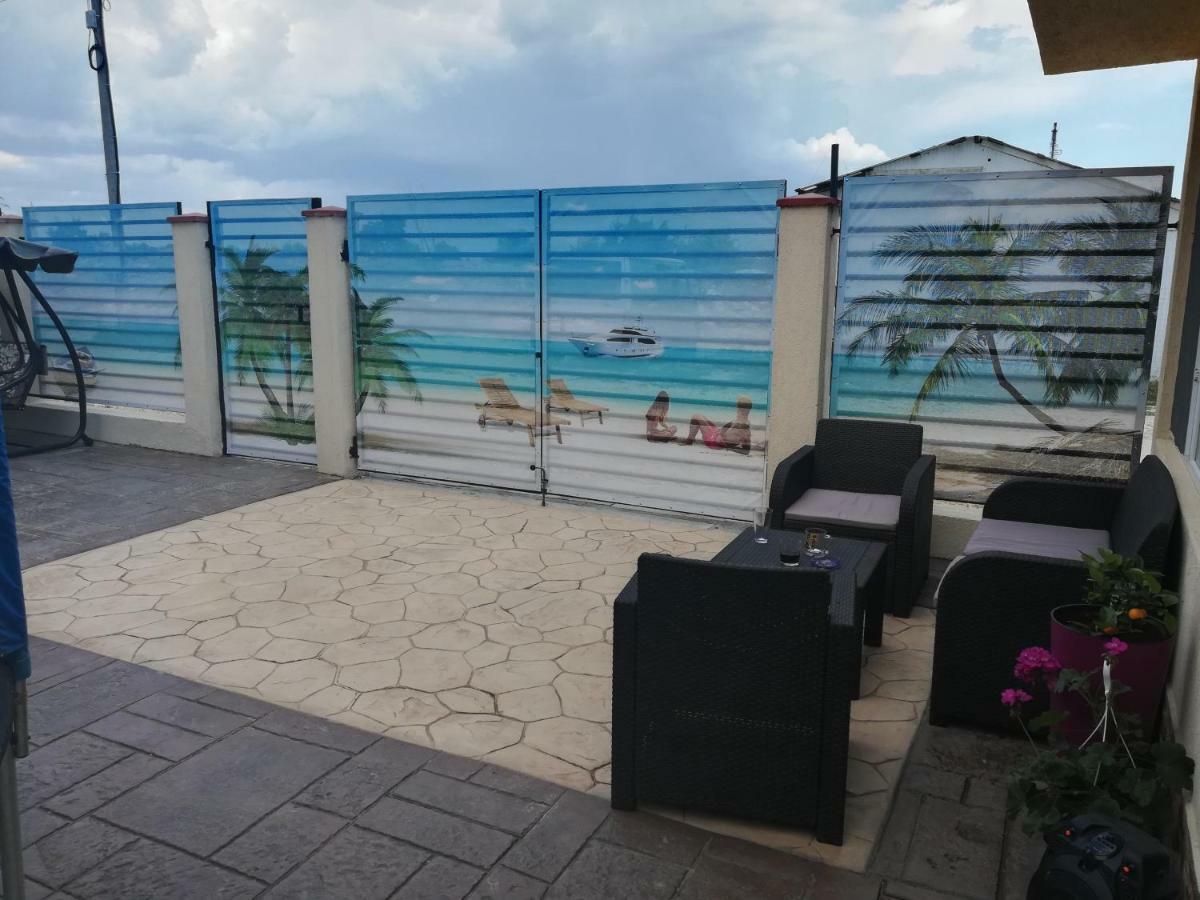 فندق Casa Gogu Năvodari المظهر الخارجي الصورة